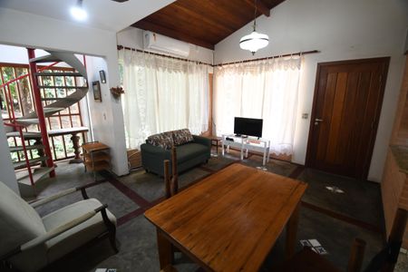 Sala de casa para alugar com 2 quartos, 93m² em Jardim José Martins, Campinas