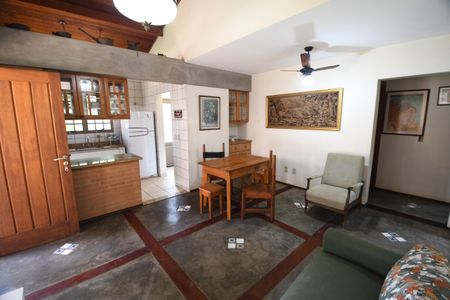 Sala de casa para alugar com 2 quartos, 93m² em Jardim José Martins, Campinas