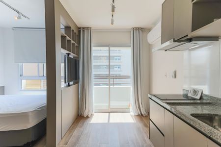 Sala / Cozinha de apartamento para alugar com 1 quarto, 26m² em Butantã, São Paulo