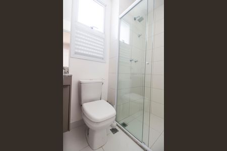 Apartamento para alugar com 69m², 2 quartos e 2 vagas Apartamento para alugar com 69m², 2 quartos e 2 vagasBanheiro da Suíte