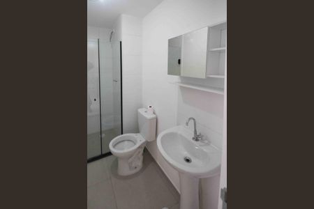 Apartamento para alugar com 38m², 2 quartos e sem vaga Apartamento para alugar com 38m², 2 quartos e sem vagaBanheiro