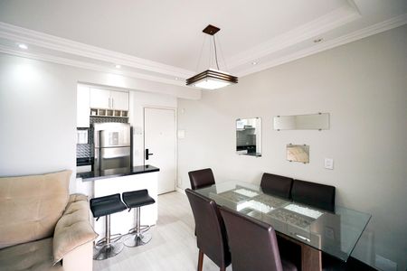 Apartamento à venda com 70m², 2 quartos e 1 vaga Apartamento à venda com 70m², 2 quartos e 1 vagaSala