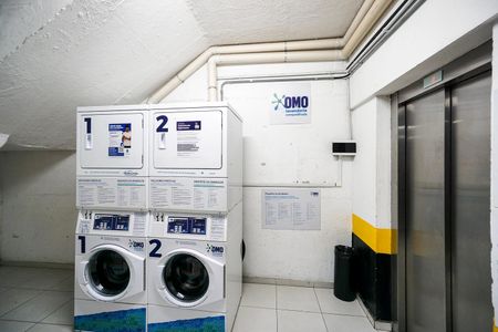 Apartamento à venda com 70m², 2 quartos e 1 vaga Apartamento à venda com 70m², 2 quartos e 1 vagaLavanderia