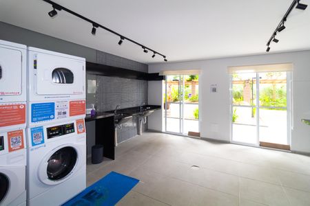 Apartamento para alugar com 38m², 2 quartos e sem vaga Apartamento para alugar com 38m², 2 quartos e sem vagaLavanderia