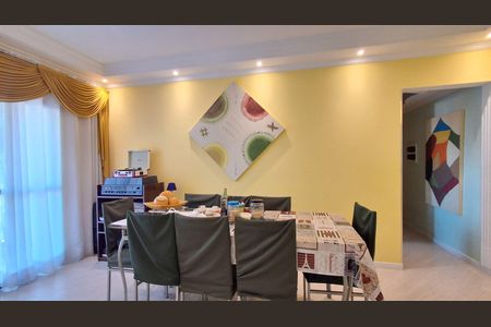 Apartamento à venda com 100m², 3 quartos e 2 vagasSala