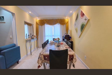 Apartamento à venda com 100m², 3 quartos e 2 vagasSala