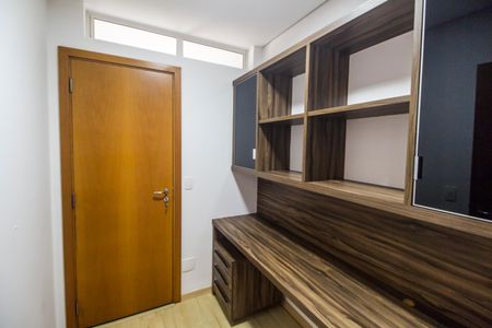 Apartamento para alugar com 136m², 3 quartos e 2 vagasEscritório