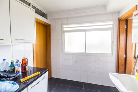 Apartamento para alugar com 136m², 3 quartos e 2 vagasÁrea de Serviço