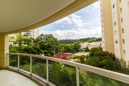 Apartamento para alugar com 136m², 3 quartos e 2 vagasVaranda