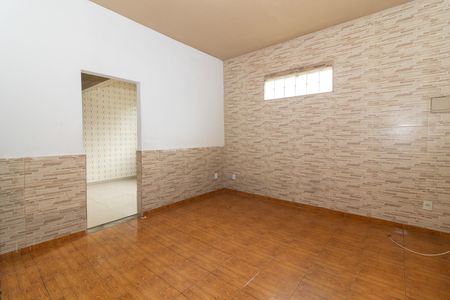 Sala de casa para alugar com 2 quartos, 100m² em Bangu, Rio de Janeiro