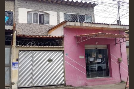 Casa para alugar com 100m², 2 quartos e sem vaga Casa para alugar com 100m², 2 quartos e sem vagaFachada