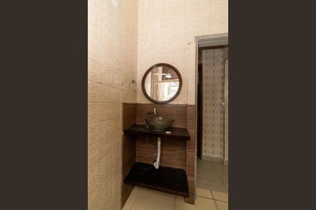 Casa para alugar com 100m², 2 quartos e sem vaga Casa para alugar com 100m², 2 quartos e sem vagaBanheiro