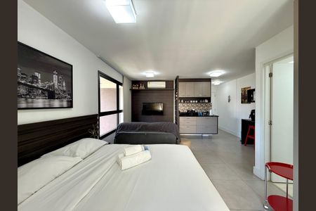 Suíte de apartamento para alugar com 1 quarto, 39m² em Campo Belo, São Paulo