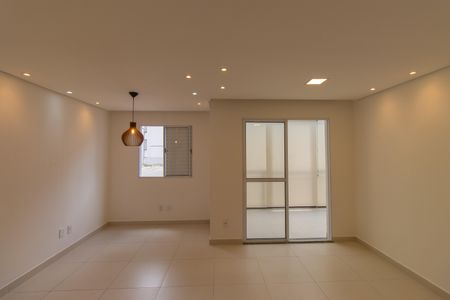 Apartamento para alugar com 62m², 2 quartos e 2 vagasSala