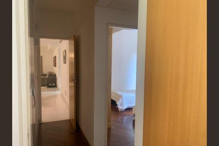 Apartamento à venda com 140m², 4 quartos e 3 vagasFoto 09