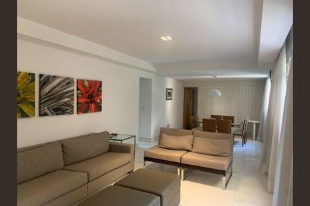 Apartamento à venda com 140m², 4 quartos e 3 vagasFoto 02