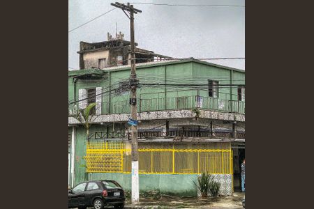 Casa para alugar com 160m², 3 quartos e sem vagaFachada com Plaquinha instalada