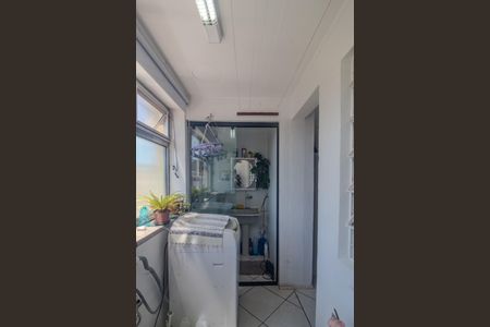 Apartamento à venda com 70m², 2 quartos e 1 vaga Apartamento à venda com 70m², 2 quartos e 1 vagaÁrea de Serviço