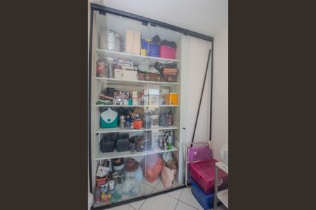 Apartamento à venda com 70m², 2 quartos e 1 vaga Apartamento à venda com 70m², 2 quartos e 1 vagaÁrea de Serviço