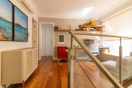 Apartamento à venda com 144m², 3 quartos e 2 vagasEscritório - Piso Superior