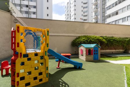 Apartamento à venda com 144m², 3 quartos e 2 vagasÁrea comum - Playground