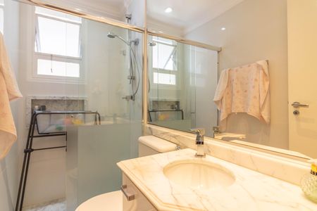 Apartamento à venda com 144m², 3 quartos e 2 vagasBanheiro Social