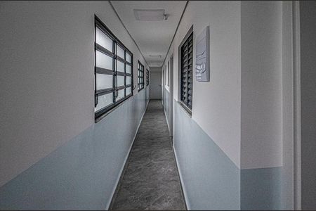 Apartamento para alugar com 38m², 1 quarto e sem vagacorredor de acesso para o apartamento_2