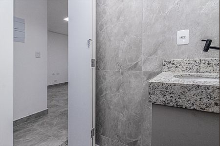 Apartamento para alugar com 38m², 1 quarto e sem vagabanheiro social_4