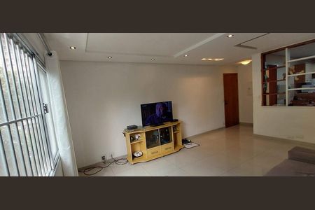 Apartamento à venda com 87m², 3 quartos e sem vagaSala