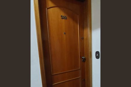 Apartamento à venda com 87m², 3 quartos e sem vagaPorta de emtrada