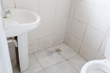 Apartamento para alugar com 45m², 2 quartos e sem vagaBanheiro
