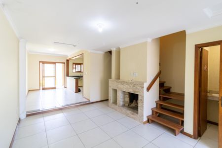 Sala de casa à venda com 3 quartos, 140m² em Espírito Santo, Porto Alegre