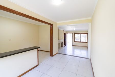 Casa para alugar com 140m², 3 quartos e 2 vagas Casa para alugar com 140m², 3 quartos e 2 vagasSala