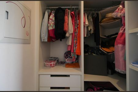 Apartamento à venda com 291m², 4 quartos e 4 vagasCloset Suíte 4