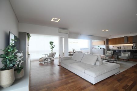 Apartamento à venda com 291m², 4 quartos e 4 vagasSala