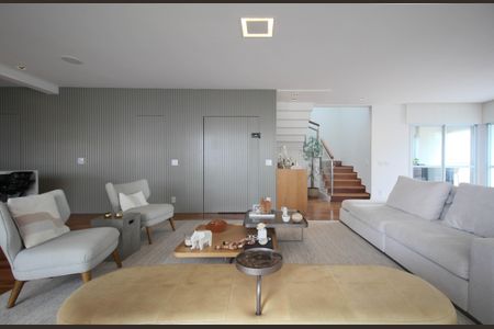 Apartamento à venda com 291m², 4 quartos e 4 vagasSala