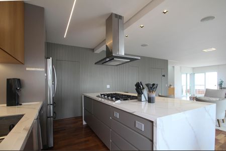 Apartamento à venda com 291m², 4 quartos e 4 vagasCozinha