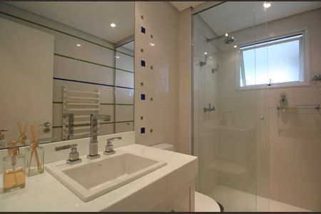 Apartamento à venda com 291m², 4 quartos e 4 vagasBanheiro Suíte 3