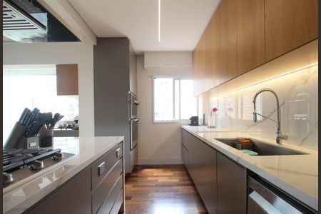 Apartamento à venda com 291m², 4 quartos e 4 vagasCozinha