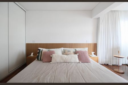 Apartamento à venda com 291m², 4 quartos e 4 vagasSuíte 1