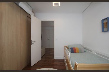 Apartamento à venda com 291m², 4 quartos e 4 vagas Suíte 2