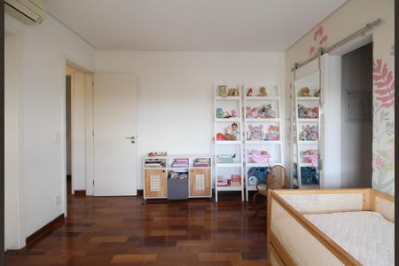 Apartamento à venda com 291m², 4 quartos e 4 vagasSuíte 4