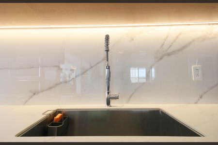 Apartamento à venda com 291m², 4 quartos e 4 vagasCozinha - Torneira