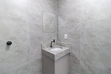 Apartamento para alugar com 38m², 1 quarto e sem vagaBanheiro 