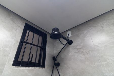 Apartamento para alugar com 38m², 1 quarto e sem vagaBanheiro 