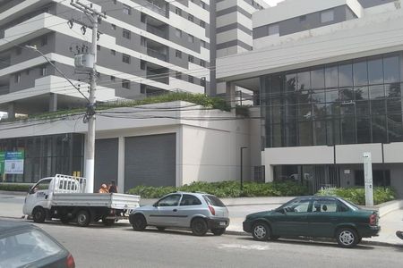 Apartamento à venda com 75m², 2 quartos e 1 vagaFachada