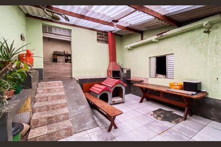 Casa à venda com 290m², 3 quartos e 3 vagas Casa à venda com 290m², 3 quartos e 3 vagasQuintal