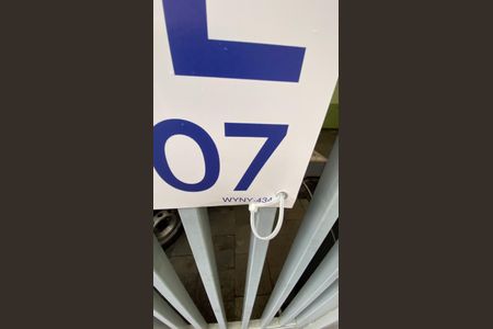 Casa à venda com 290m², 3 quartos e 3 vagas Casa à venda com 290m², 3 quartos e 3 vagasPlaca