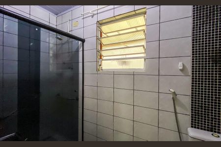 Casa à venda com 290m², 3 quartos e 3 vagas Casa à venda com 290m², 3 quartos e 3 vagasBanheiro