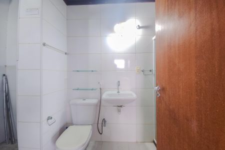 Apartamento para alugar com 60m², 1 quarto e sem vagaBanheiro